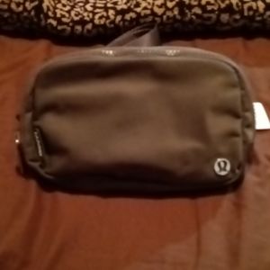 Lululemon Everywhere Belt Bag